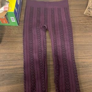 Purple leggings